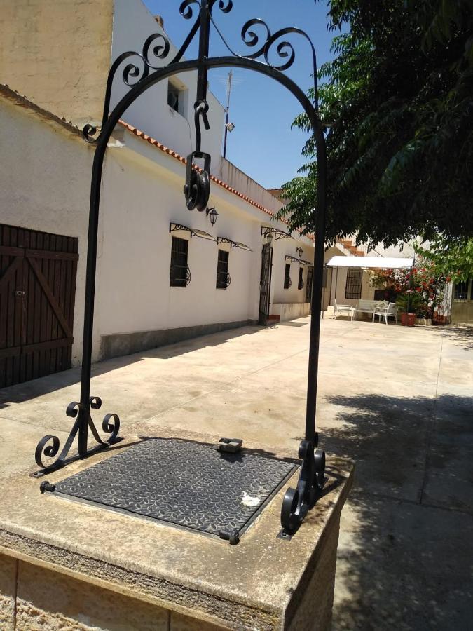 הוילה סנטה מריה דל פוקלו Casale Hibiscus מראה חיצוני תמונה