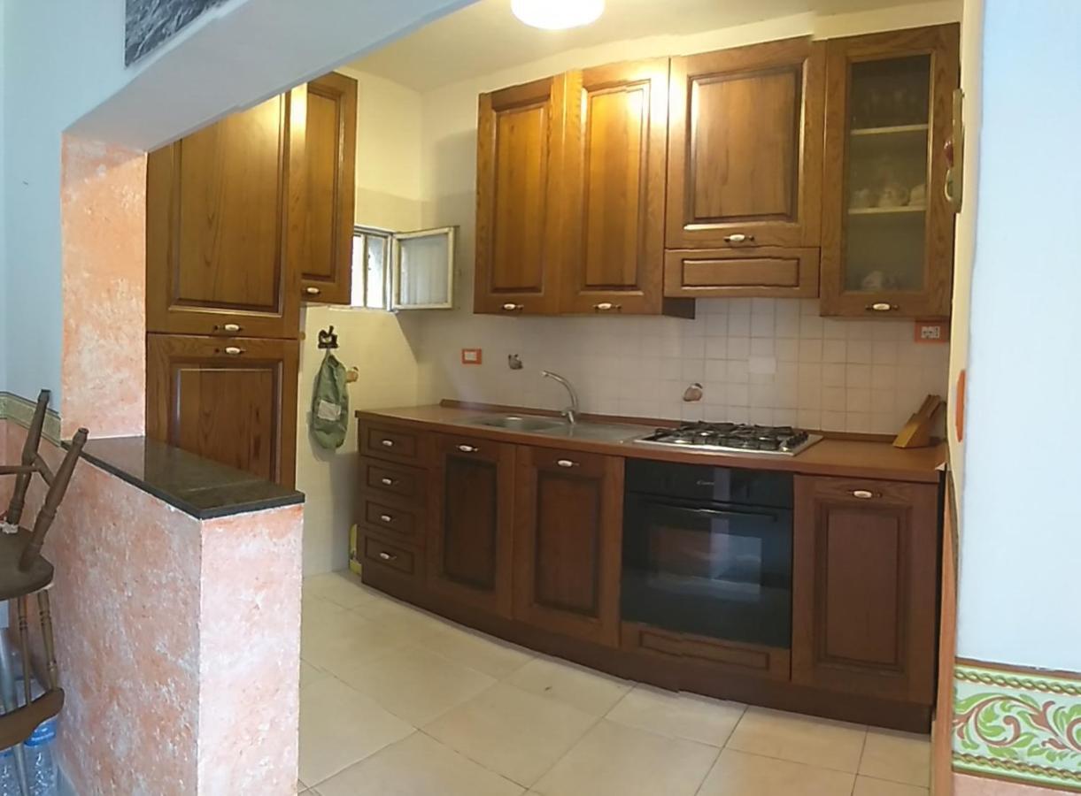 הוילה סנטה מריה דל פוקלו Casale Hibiscus מראה חיצוני תמונה