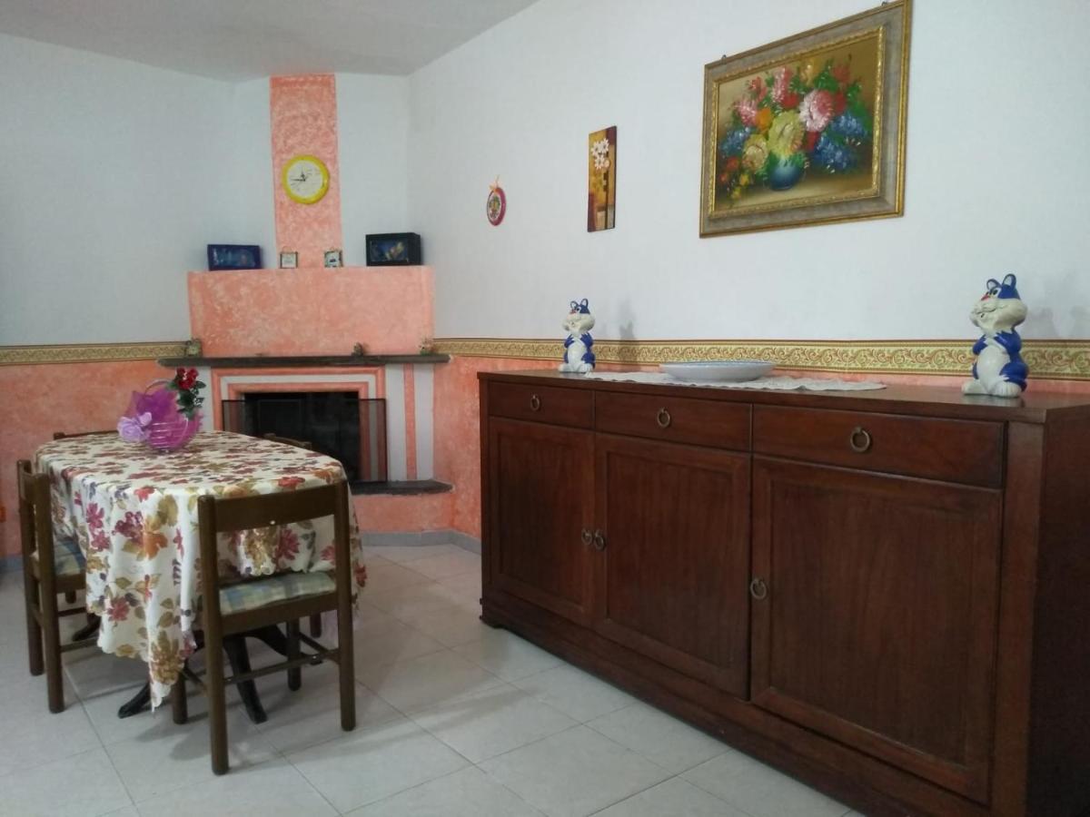 הוילה סנטה מריה דל פוקלו Casale Hibiscus מראה חיצוני תמונה
